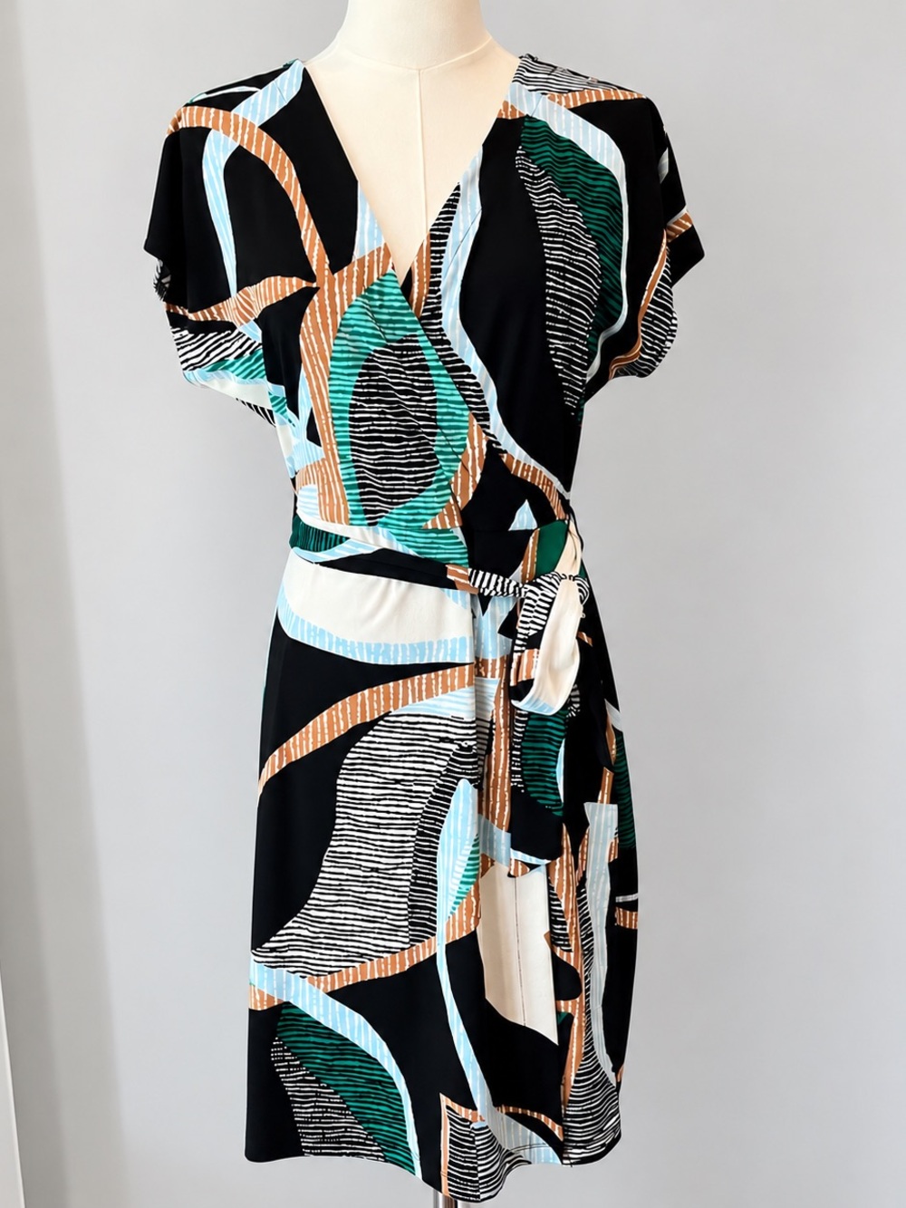 Nine West Faux Wrap Short Sleeve Dress Abstract Geometric Print Small